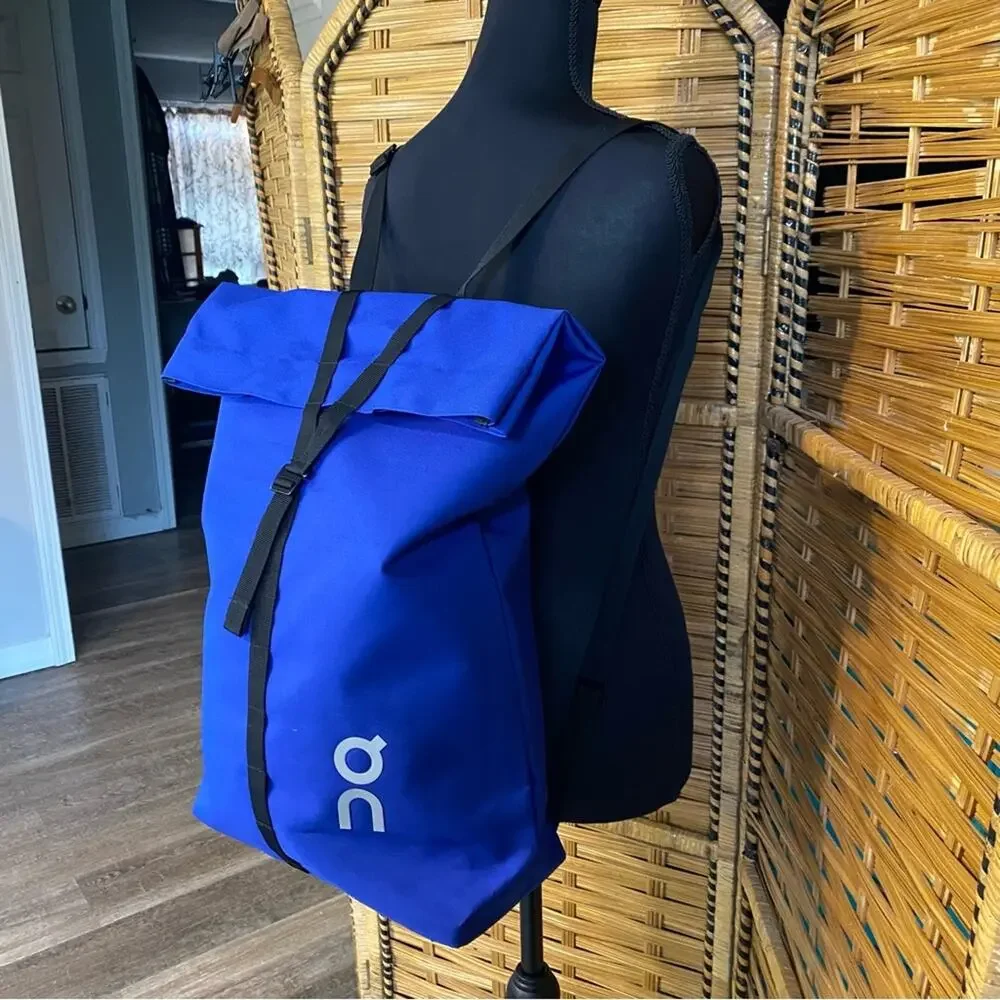 On Running Blue Black Backpack oncloud